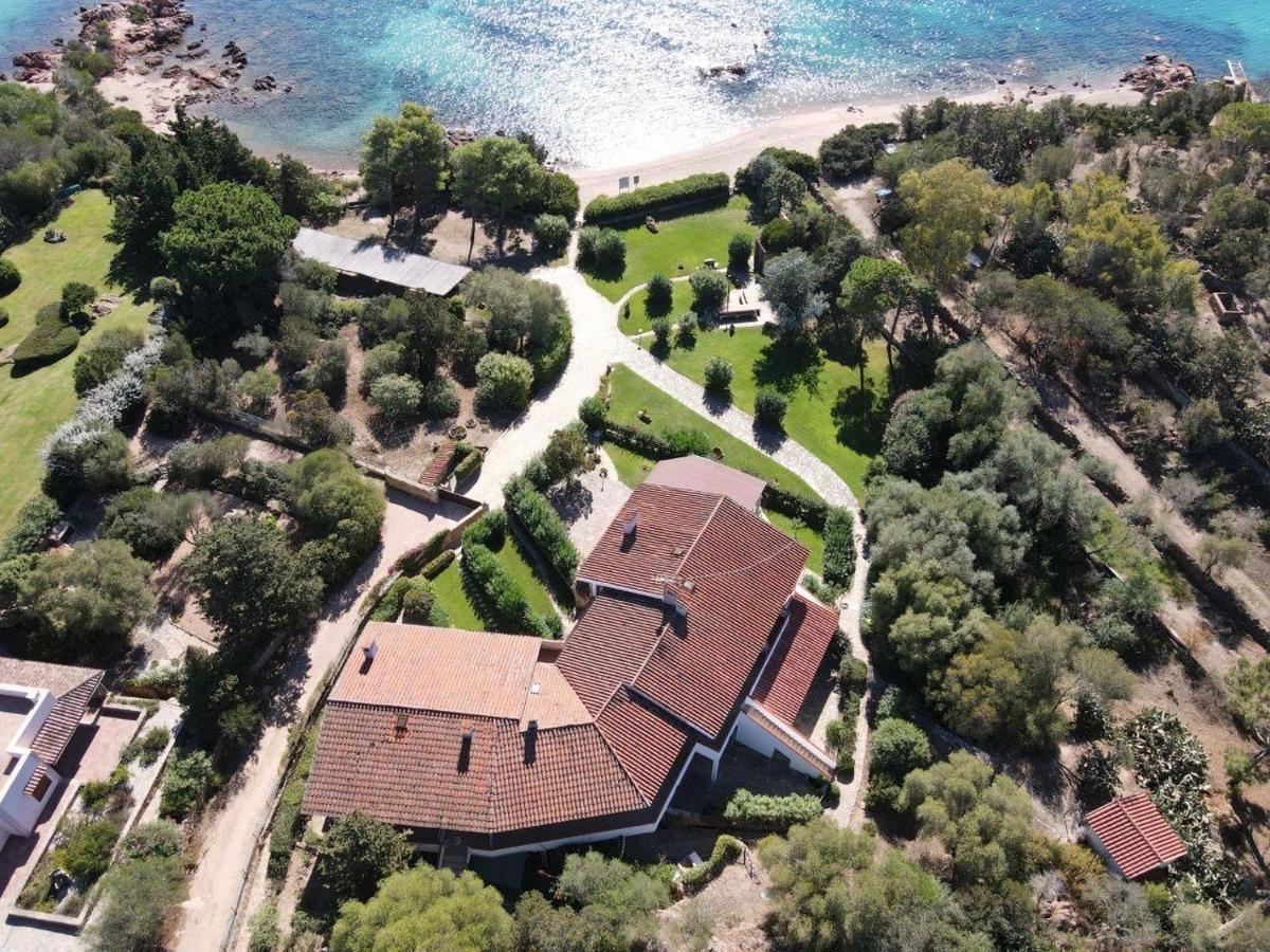 Baia Dorata Beach Apartment Porto Istana Exterior foto