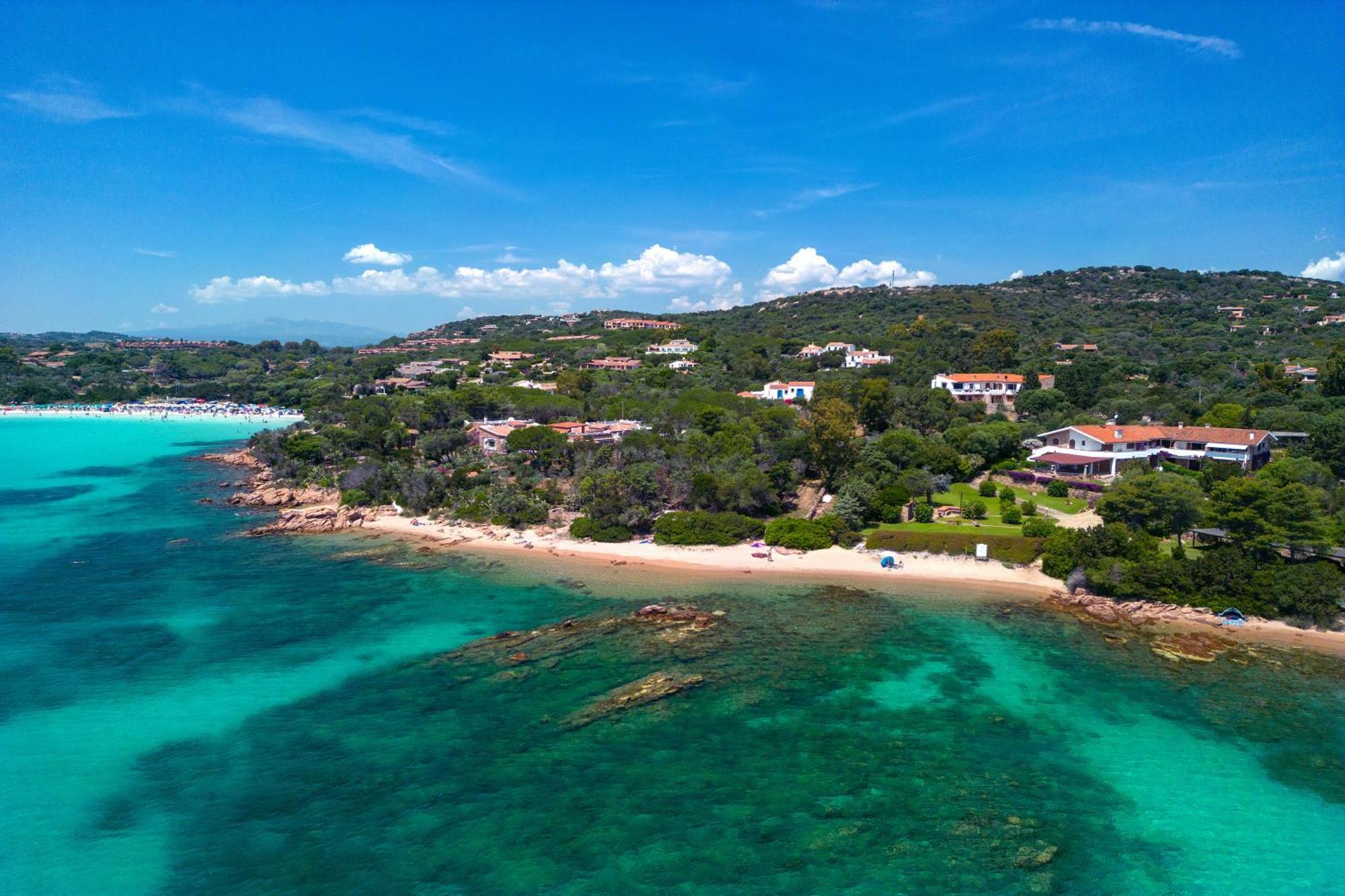 Baia Dorata Beach Apartment Porto Istana Exterior foto