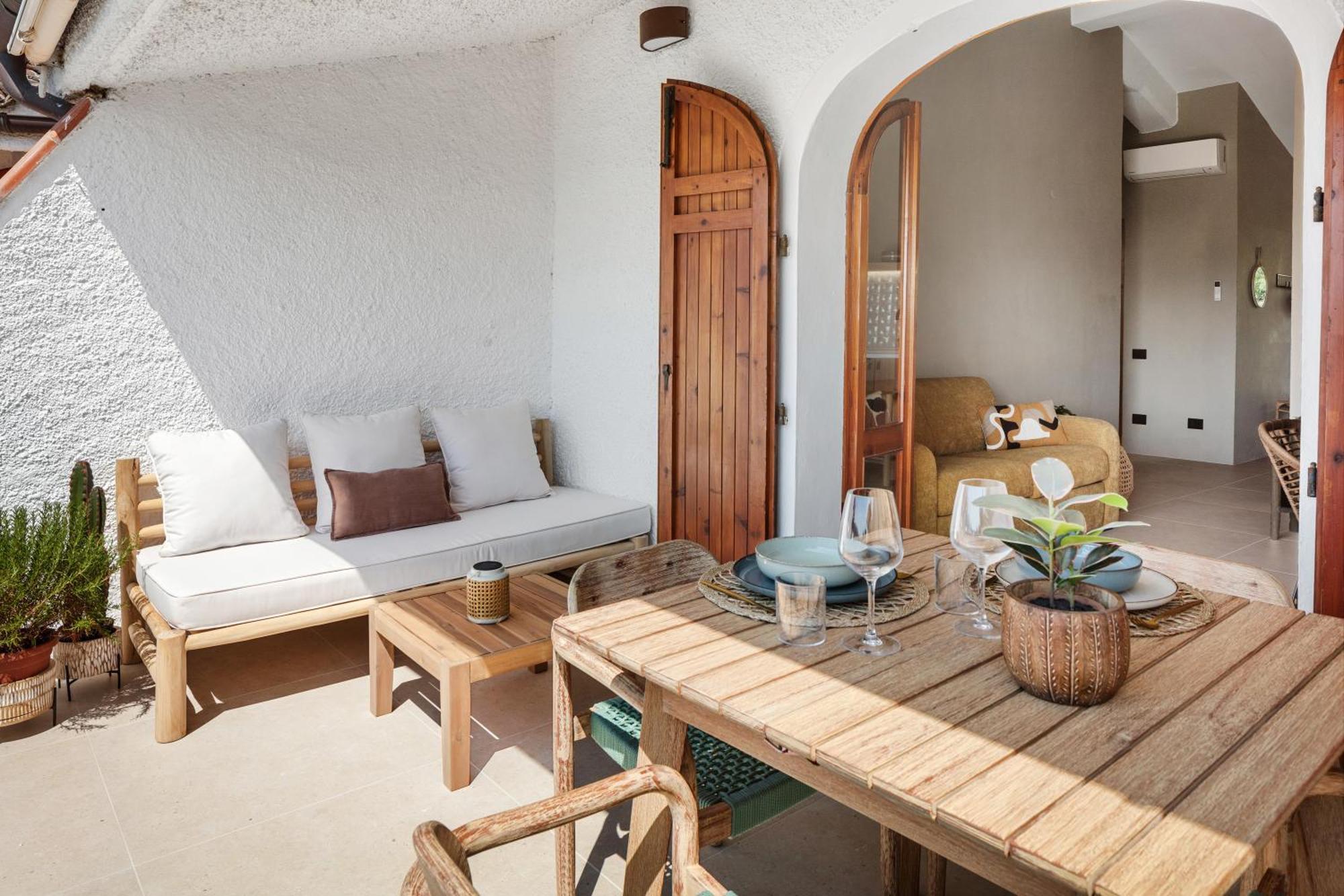 Baia Dorata Beach Apartment Porto Istana Exterior foto